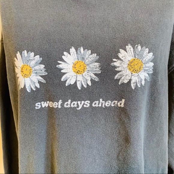 Forever 21 Sweet days ahead grey flower longsleeve - Picture 3 of 5